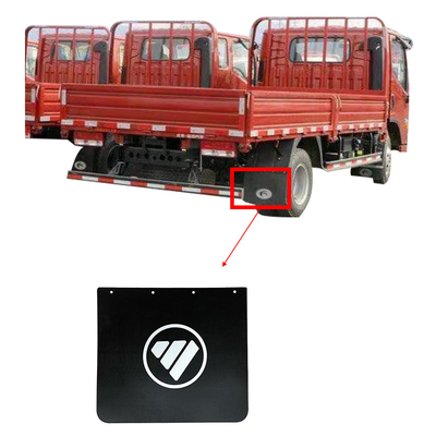 Schwarzer Schlammschutz für den Foton Aumark Truck 1B20085000012